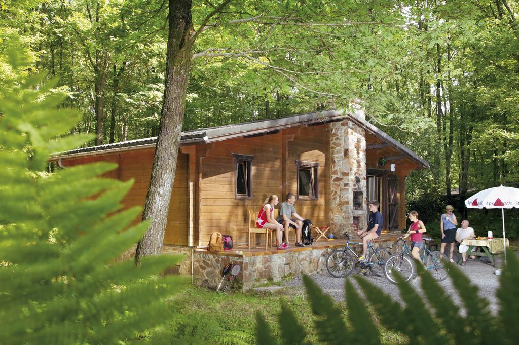 Village De Vacances D'Oignies Bilik gambar